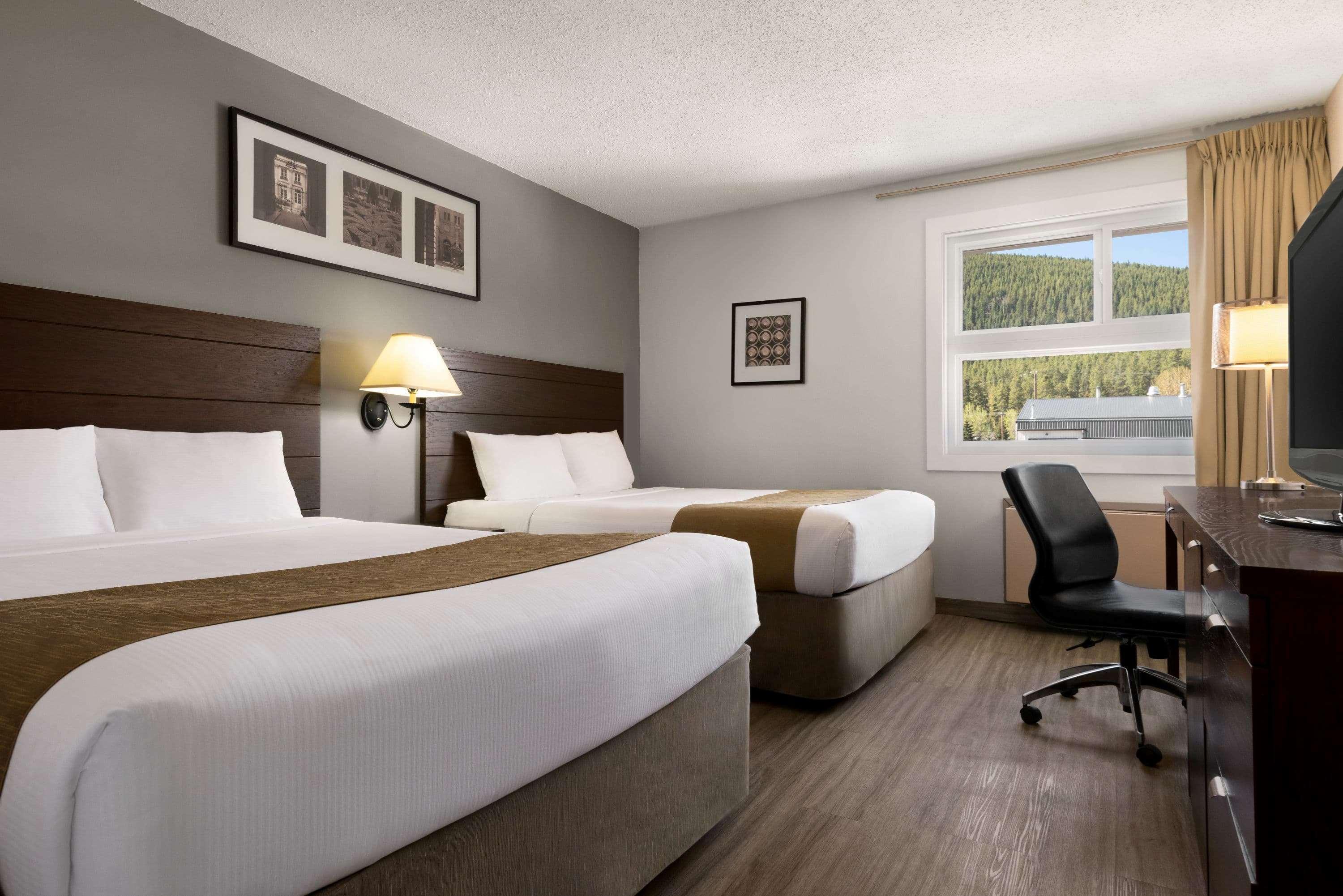 Travelodge By Wyndham Blairmore Екстериор снимка